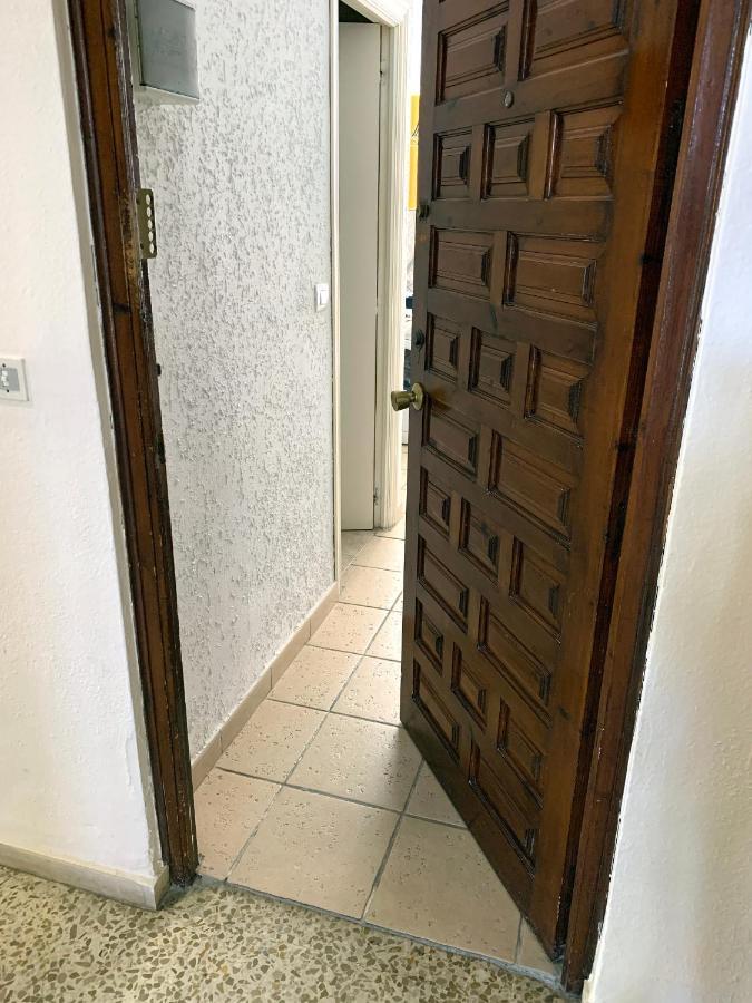 Estudio Acogedor Y Tranquilo En Zona Estupenda フエンヒロラ エクステリア 写真