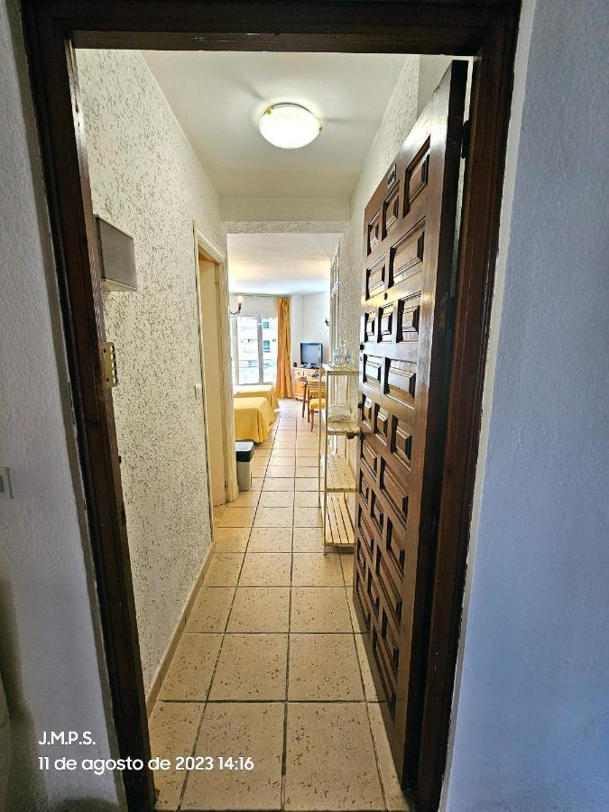 Estudio Acogedor Y Tranquilo En Zona Estupenda フエンヒロラ エクステリア 写真
