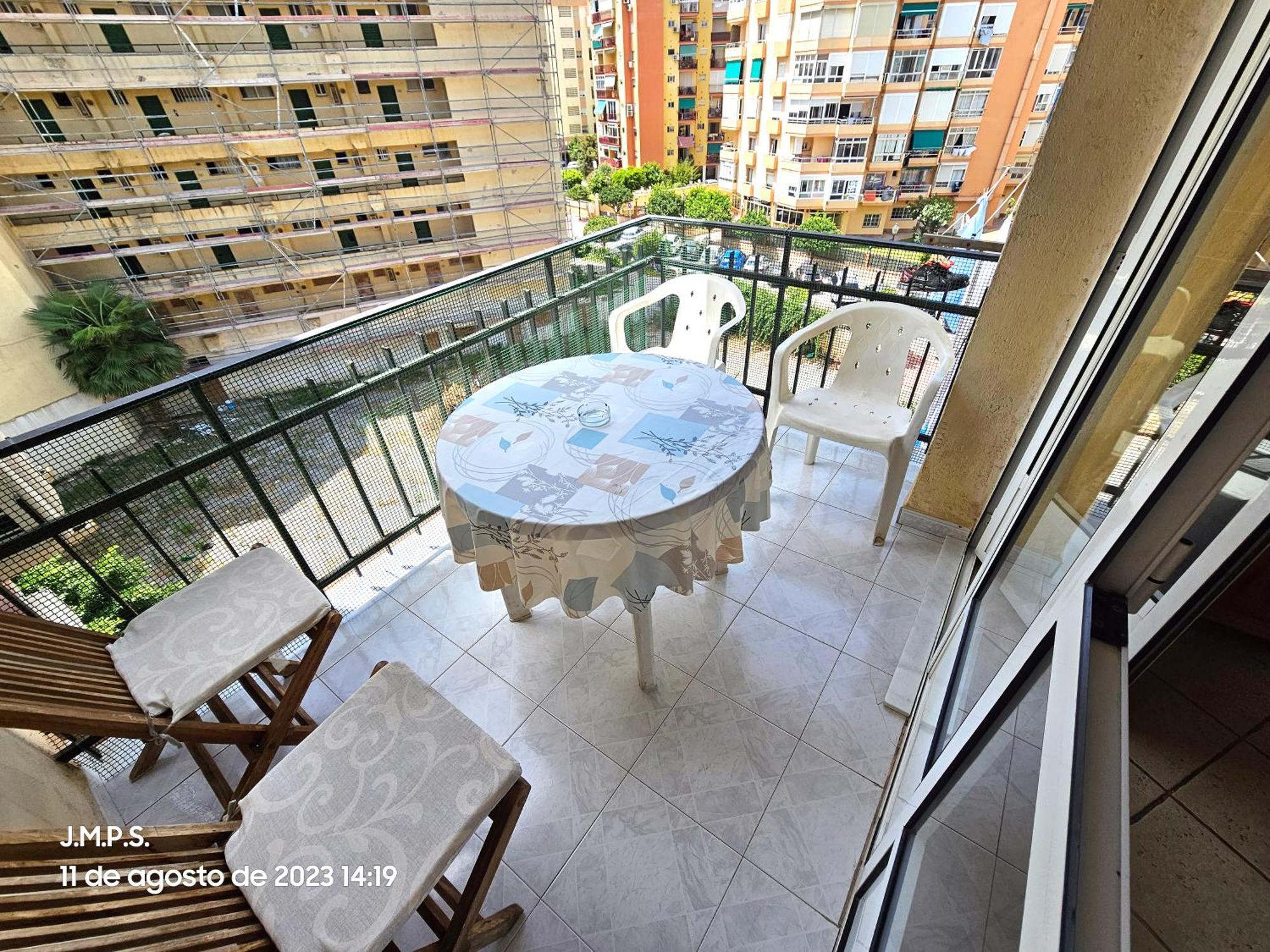 Estudio Acogedor Y Tranquilo En Zona Estupenda フエンヒロラ エクステリア 写真